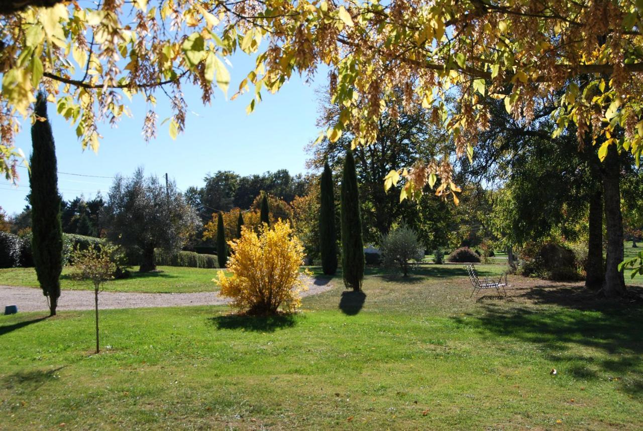 Domaine La Bastide Acomodação com café da manhã Cleyrac Exterior foto